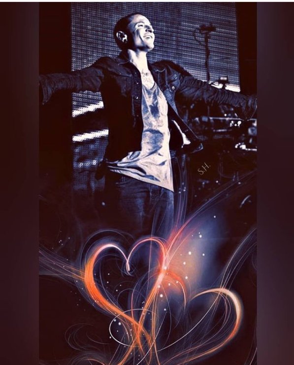 Cutierottie's tweet photo. Happy Saturday everyone and have a lovely weekend too, take care of yourselves and stay safe,sending love and hugs, let's #MakeChesterProud #CelebrateChesterLife #ForeverLoved #ForeverMissed #OurAngel #ChesterbeForever https://t.co/yV3BZxdxhm