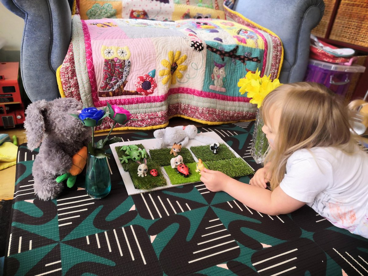 IsabellaTravels's tweet photo. I helped my Mummy with her work for @britishmuseum yesterday. I set up the animals all by myself and did a whole story about them getting married. https://t.co/3ZUqvA90tP