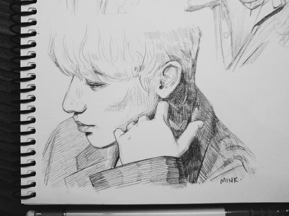 If you see this qrt with your art hehe ♡ 
I recently had to clear all the pics in my phone so I only have recent art but anyways I'm tagging anyone who wants to do this dhfjfj https://t.co/KMZFWmyQKo 