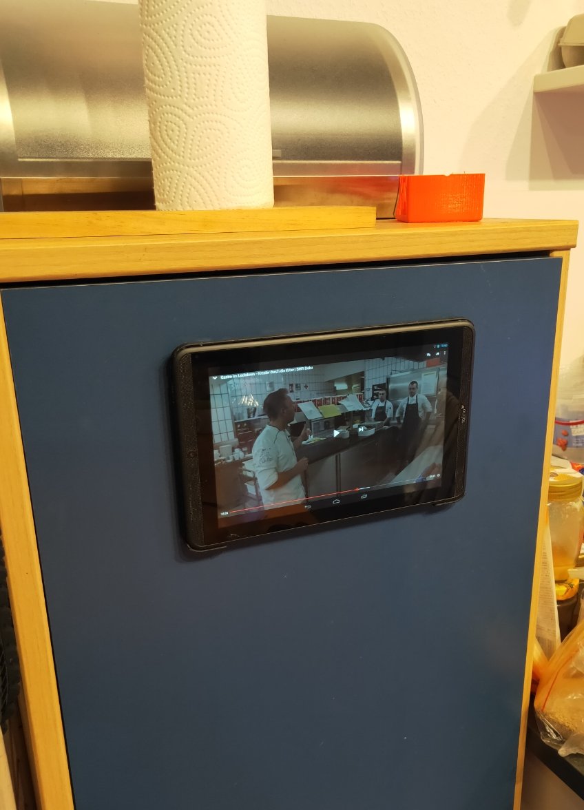 Barbossa404's tweet photo. Picked up a broken tablet for free - Turns out it was only a bent pin on the USB connector. Took the battery out and punched a hole into the backcover - Now its on the kitchen cupboard as a media controller connected to the Arduino home automation. Cost: 2€ in parts 😉 https://t.co/jjswxEIHNG