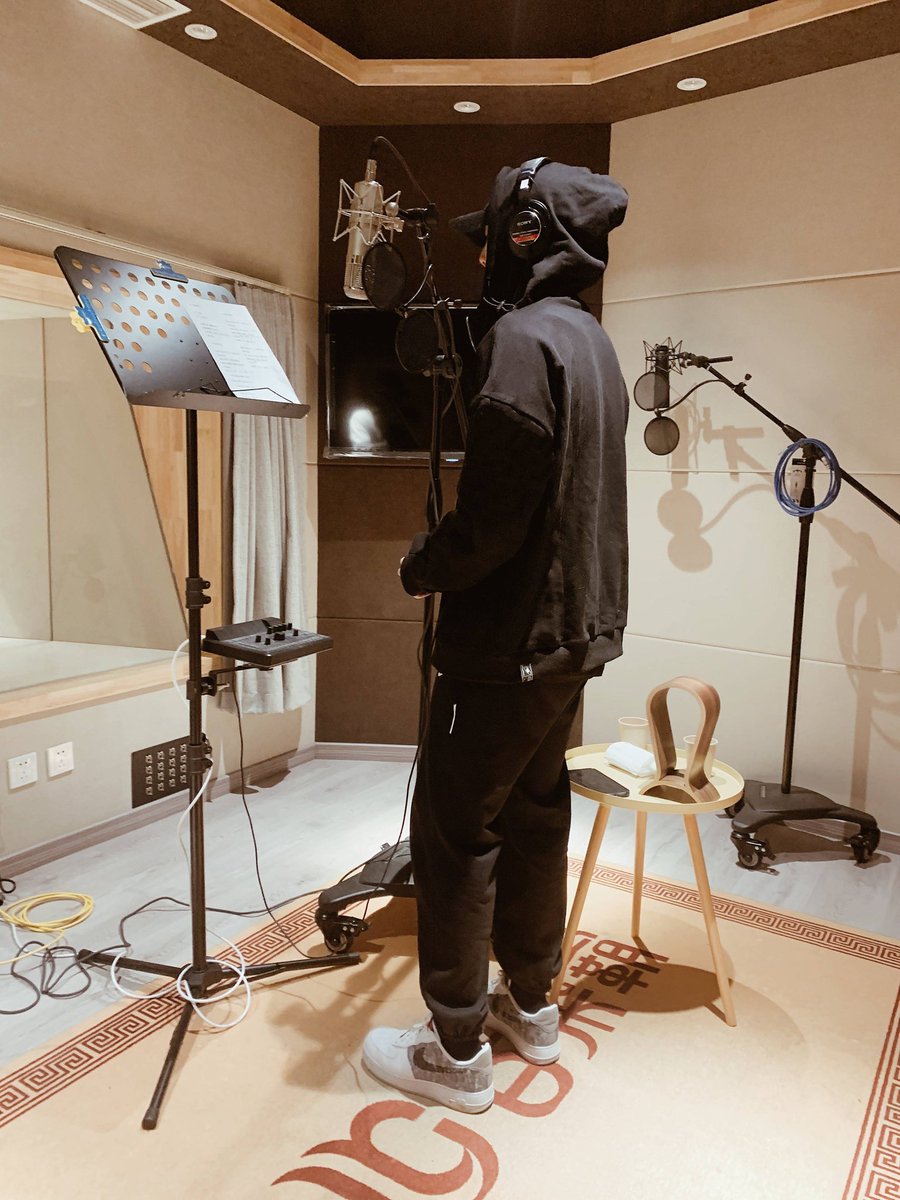 UNIQ5_GLOBAL's tweet photo. xWENHANx

210302
李汶翰0722_OFFICIAL

"[ behind the scenes • li wu he (wh's fan name)]

trans: i cant spoil anymore~ 🎙🤗"

https://t.co/UNsYoPmtjw

#LiWenhan #李汶翰 #이문한 #UNIQ https://t.co/48RhMu0Sxp