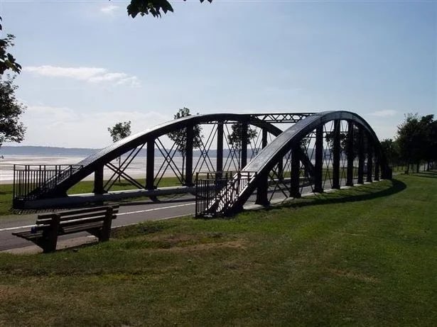 40Karrots's tweet photo. @Kittycatkirby @SwanseaCouncil It’s still there just further along and not really a bridge anymore. Apparently, it was going to cost too much to repair and maintain due to its age (100+ years) and severe exposure location - all those sand storms! https://t.co/RgvjnIbtgq