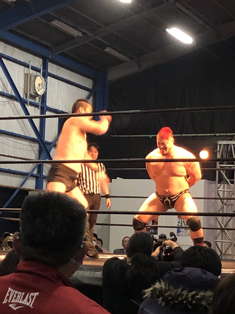 Red_1973_Rock's tweet image. バチバチ感半端なかった！
#ONLYWE
@hinoyuji