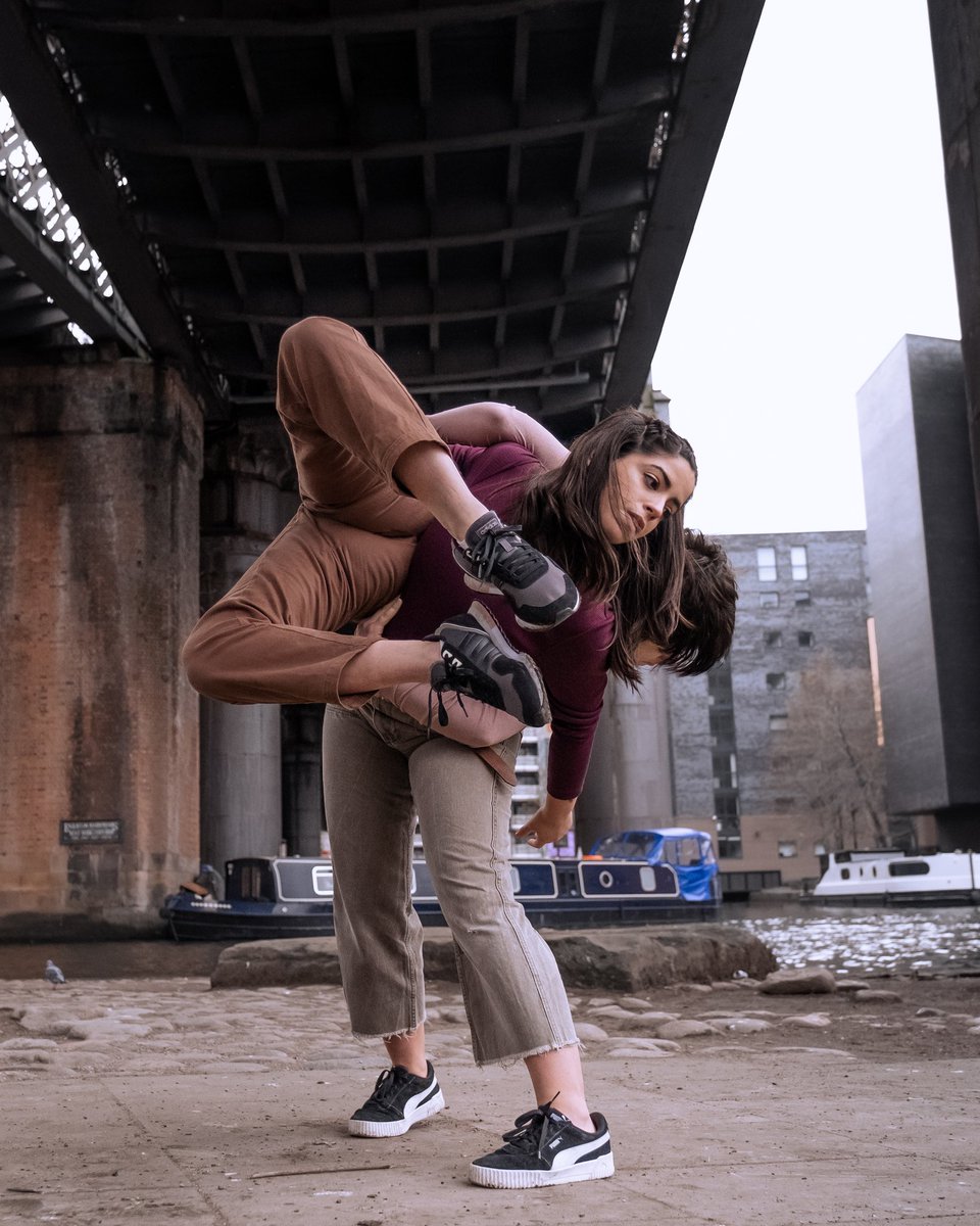 damaedance's tweet photo. “Tender, brutal, mesmerising. Beautiful depiction of a relationship, tortuous magnetic and certainly want to see them again.”
“Poetic and potent. A lovely buoyancy and drive, an effective piece of public work”
#GettingBackOutdoors
#WithoutWalls2021 #outdoortouring https://t.co/0eak7p16WL