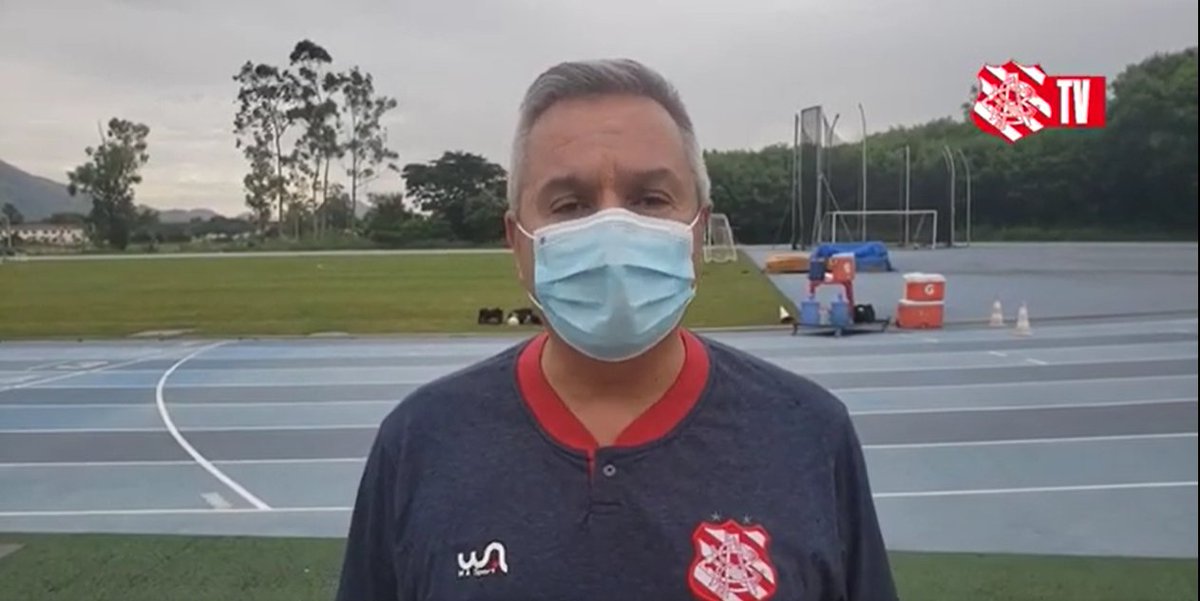 Banguoficial's tweet photo. Há três anos no Bangu, o Dr. Rômulo Campelo, um dos idealizadores do protocolo do Jogo Seguro da FERJ, bateu um papo com a Bangu TV sobre os procedimentos adotados de prevenção à COVID-19 no clube. 📲 - https://t.co/PsgKzMvJby
#BanguTV #SempreBangu #BanguÉRaiz https://t.co/FW9ZF0KR1J