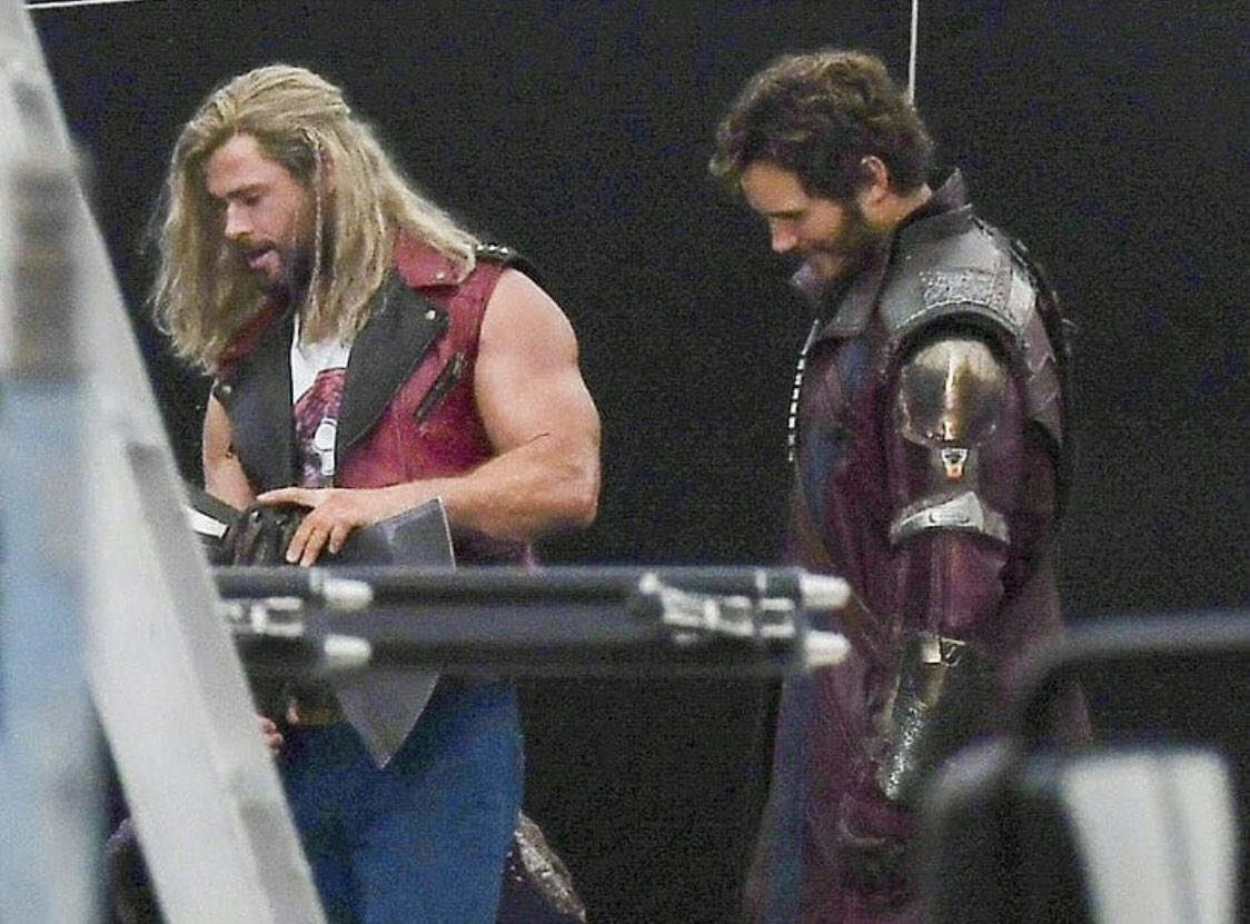 thor love and thunder has to be the most leaked movie i stg https://t.co/GiXkagugWv