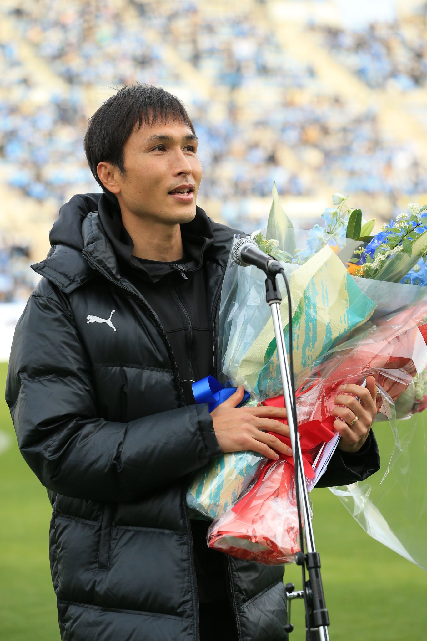 ジュビロ磐田　2011年ユニフォーム　前田遼一　18 PUMA ジュビロ磐田 2011 ユニフォーム ホーム 半袖 901387 01