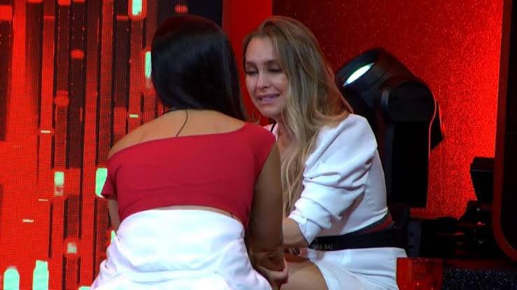 atentarealitys's tweet photo. É Caio, realmente você está “certíssimo” sobre a Juliette! Empatia só vocês que tem
#bbb21 https://t.co/7N02kISwJv