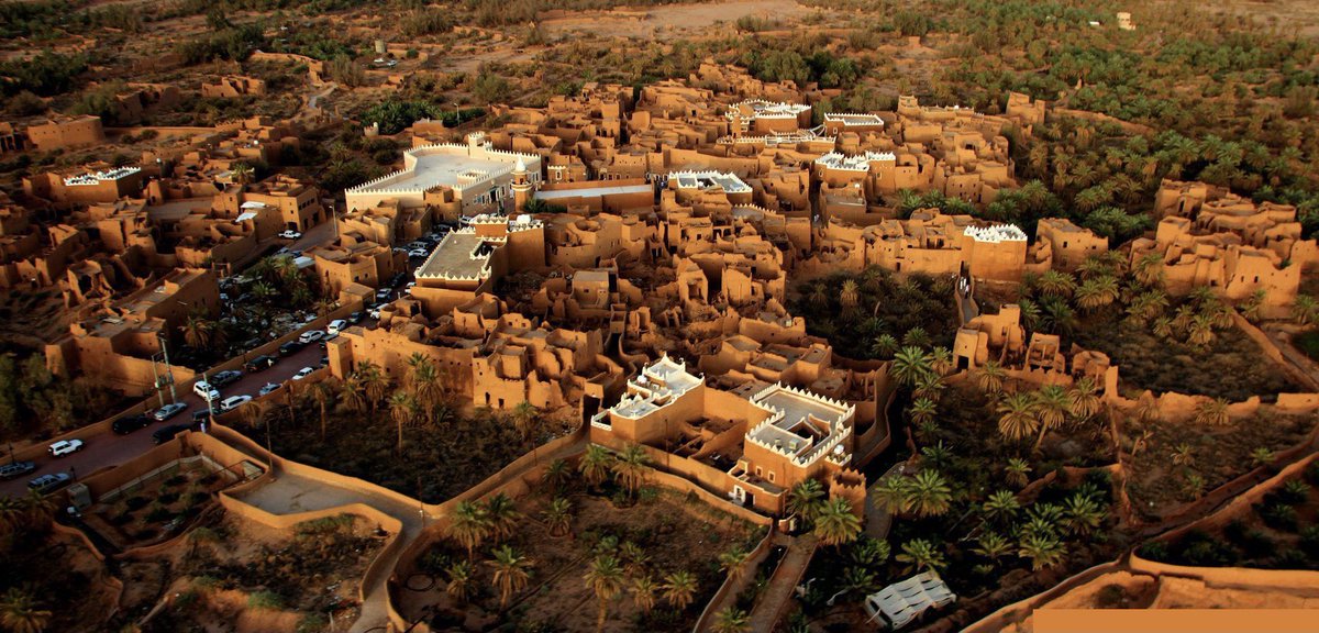 aladqm220's tweet photo. مدينة #أشيقر كانت تسمى رحم نجد لكثرة من خرج منها من العلماء والوجهاء يقول فيها الشيخ العلامة / بكر بن عبدالله أبو زيد رحمه الله
لا أعرف قبيلةٍ حاضرة من قبائل #نجد خرج منها العلماء كقبيلة #تميم .
ولاأعرف مدينةٍ حاضرةٍ من مدن نجد خرج منها العلماء مثل مدينة #أشيقر https://t.co/c4nzXCCXnh