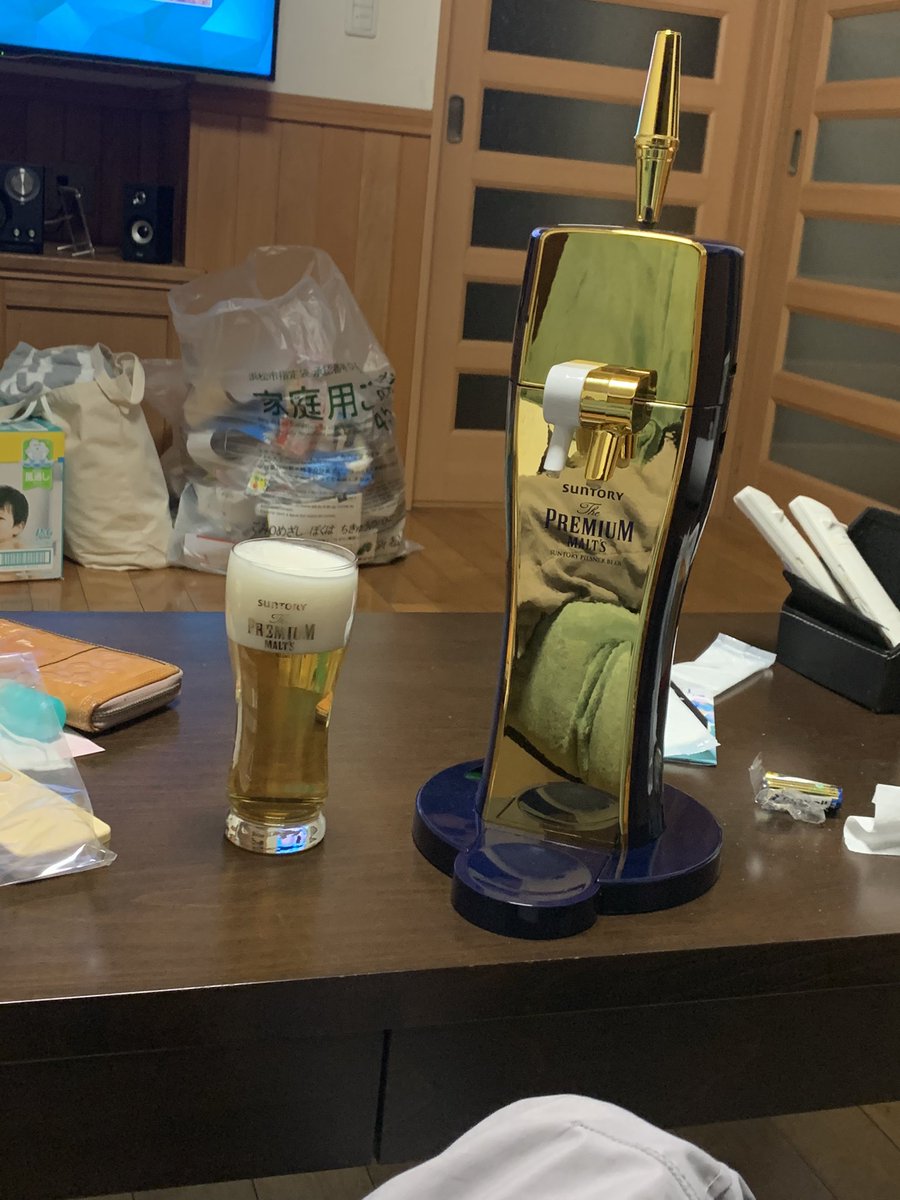XdfCQBd2PCcfHS1's tweet photo. お疲れの一杯 https://t.co/smUKSs1PlV