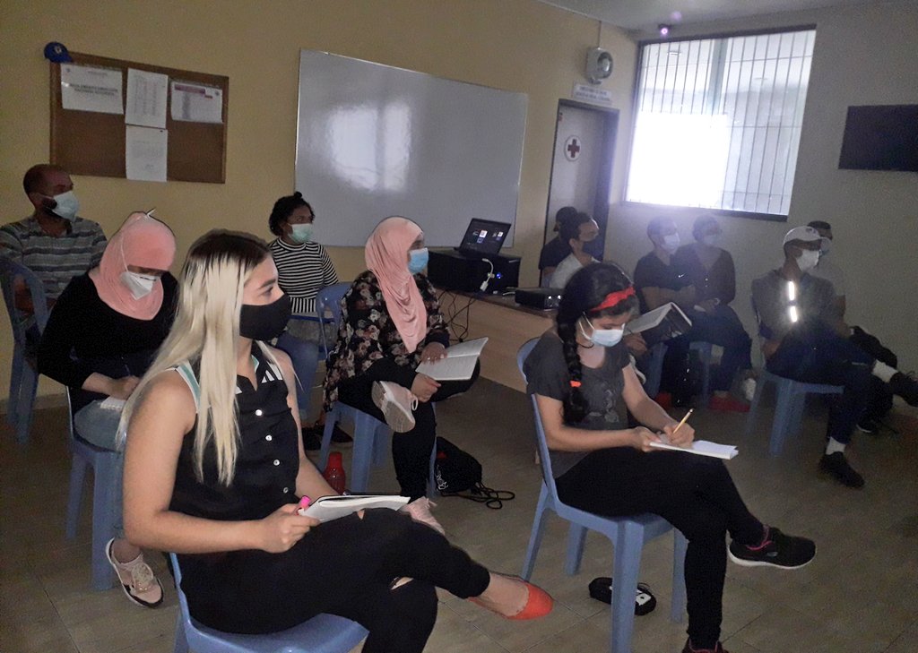 #AlMomento Nuestro Director de Salud de la <a href="/CruzRojaVe/">Cruz Roja Venezolana</a> Dr. Carlos Ruiz Pinto  inicia #formación sobre  "Tópicos de Emergencias" como parte del mejoramiento académico de estudiantes, voluntarios y personas del gremio de salud en Carabobo #unidad #universalidad #6marzo