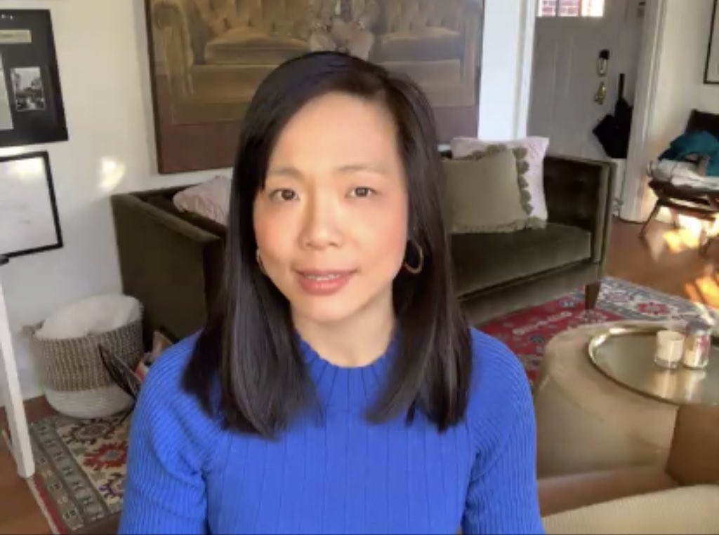AndrewDonovan's tweet photo. “I’ve felt the weight like no other time before.” - @CBSNews Senior White House Correspondent @Weijia describes her responsibility as a journalist in 2020
#StateOfTheField
#JournalismMatters
@DeanMarkLodato
@TenaTyler
@ATompkins https://t.co/BTagKz61Kb