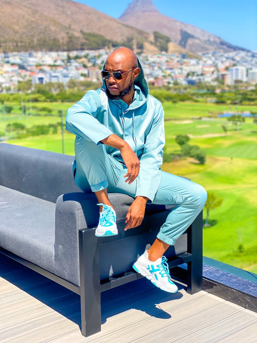 mohale_motaung's tweet image. It’s the view for me. 📍: #Otwohotel