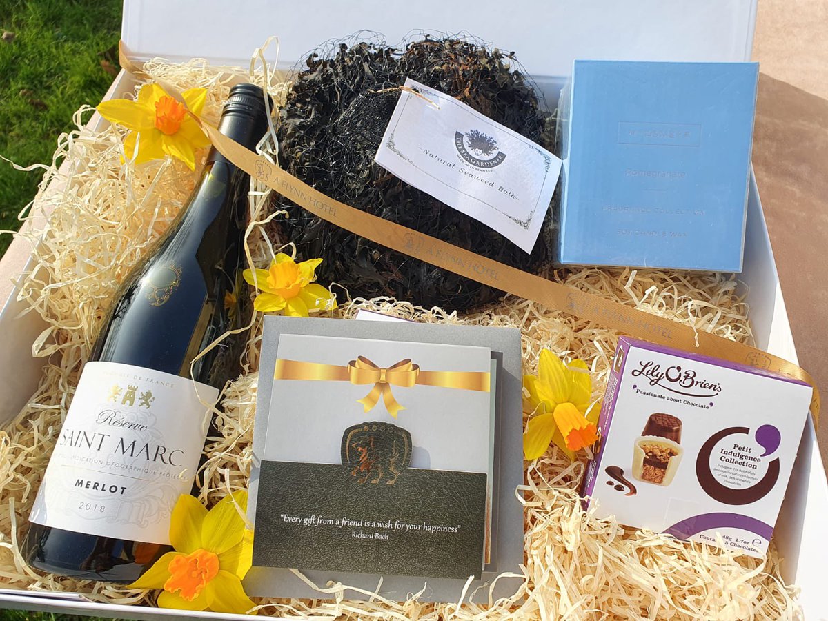 Spoil your #Muminamillion this year with our Mothers Day Experience in a box 🎁 including:
🌸 €50 Flynn Hotel Gift Voucher
🌸 Bottle of Red or White wine
🌸 A luxury scented Newbridge Candle
🌸 Relaxing Natural Seaweed Bath
🌸 Selection of Lily O'Brien chocolates
All for €79