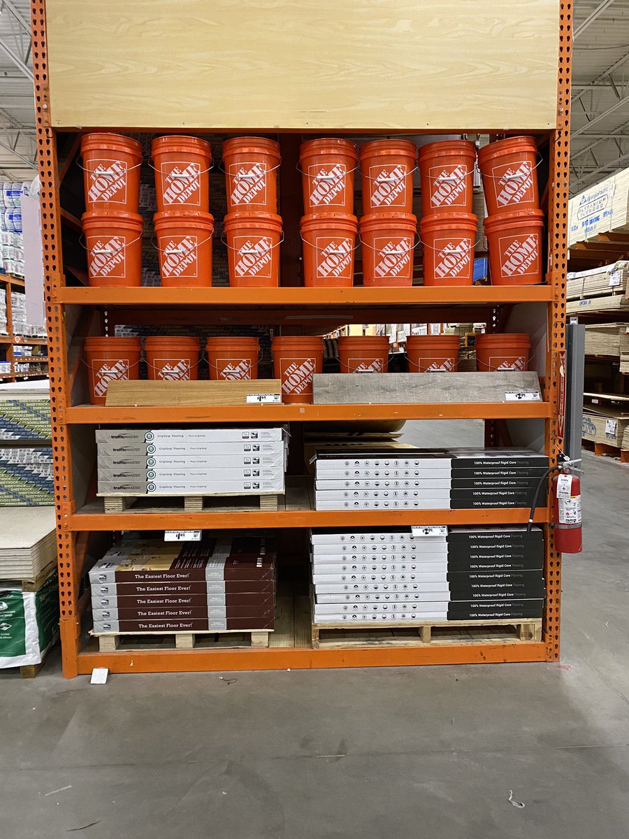 I’m glad I was able to set this endcap  before I started my 10 vacation!!#MightyMantua <a href="/tperez1120/">Teofilo Perez</a>