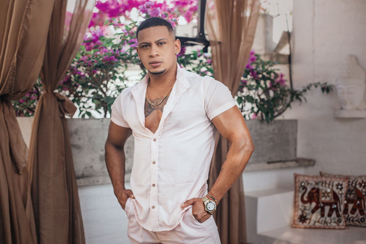 gallow_martin's tweet photo. @LiveJasmin iM ONLINE gUYS!! 🥵 https://t.co/JkNibd4u1l