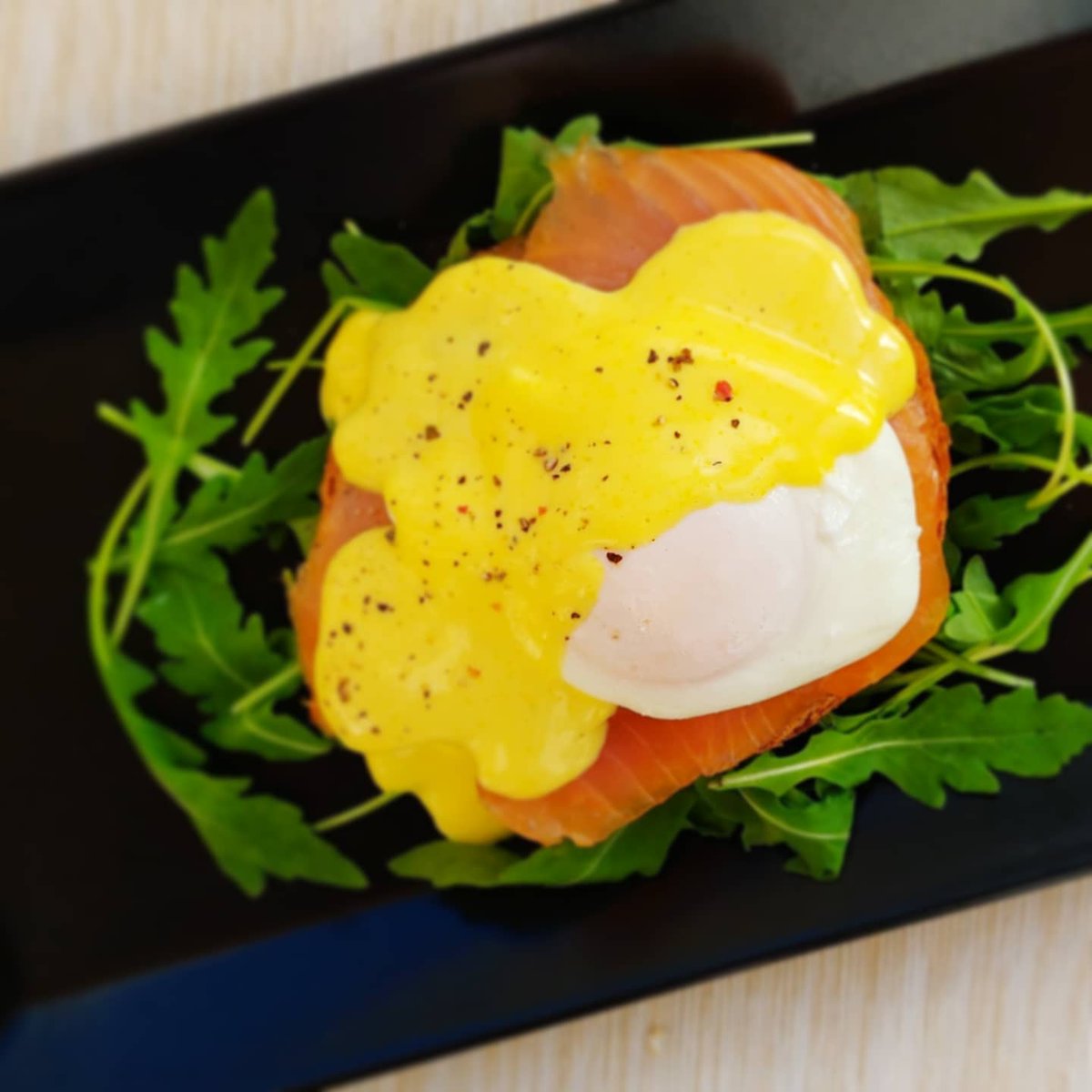 ForkGoneWild's tweet photo. Today I learned - How to avoid messy poached eggs

How to article by forkgonewild (link in comments)

#poachedeggs #howto #howtopoachanegg #weekend #todayilearned #til #kitchenhowto #howtoarticle #easyhowto #kitchenexperiments #becomeabettercook #homecooking #poachedeggrecipe https://t.co/FieiexAR19