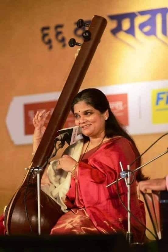 kansenclub's tweet photo. Pls join to wish a very Happy &amp; Melodious B'day to the renowned vocalist Vid. #DevakiPandit ji. 💐

May you be blessed with a long, healthy, melodious life and continue to touch the lives of thousands of Kansenians through your divine music. https://t.co/js6APnvxO1