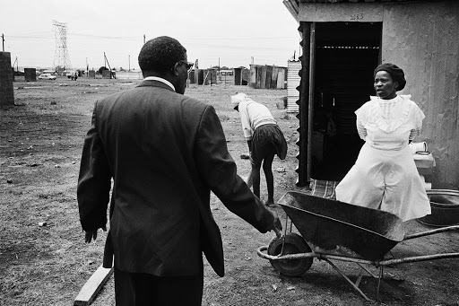 Tintamarre6's tweet photo. Suburbian tales

#KoenWessing     #KingsOfFraming https://t.co/e4GqGwrObg