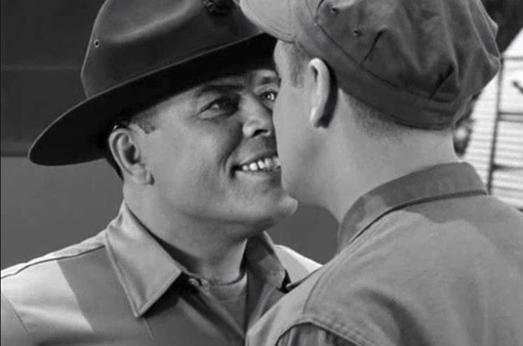 AnnotatedMST's tweet photo. Servo: Get down here! You have got to be kidding me, Pyle.
**
#FrankSutton #SergeantVinceCarter #GomerPyleUSMC #TVSeries #gollllllly
**
MST3K #313 ~ Earth vs. the Spider https://t.co/S7uocbG2MT