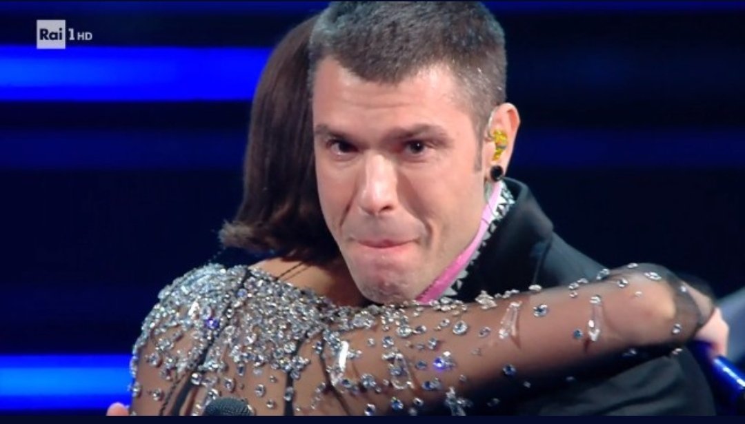 AlessiAnthea's tweet photo. #Fedez che si ricorda che deve cantare anche stasera!
@Fedez #Sanremo21 #Sanremo2021 https://t.co/N5TN5lQfFi
