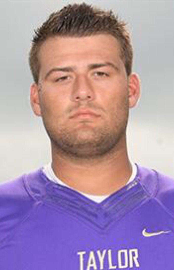 These Eagles suit up today for Taylor University to play they game they love. Give it up for (ZHS Class of 2018) Mitchell Canada, Jr WR (left), and Bryce Vasvari (ZHS 2019), So OL.
“Once an Eagle, ALWAYS an Eagle!”
