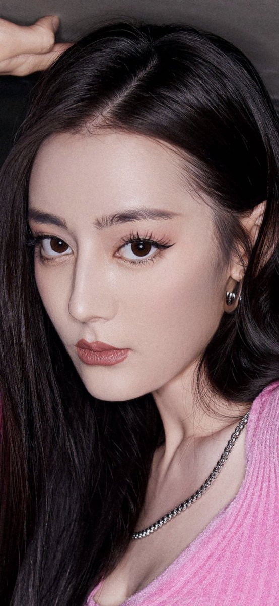 Dilraba_Aranya's tweet photo. Zooming in🥰🥰🥰
@Dilraba 迪麗熱巴
#Dear_迪麗熱巴
#迪麗熱巴
#Dilireba #Pangdi #DilrabaDilmurat
#Xiaodi https://t.co/9rMQ7jtg1I