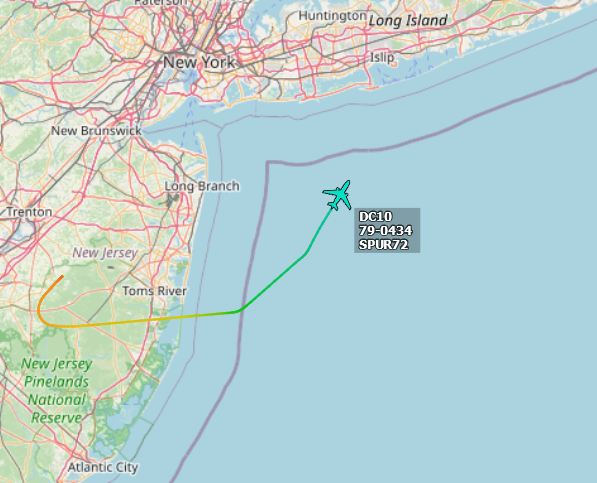 SirListenalot's tweet photo. #KC10 #SPUR72 out of McGuire in the climb to FL310 https://t.co/vpXmD9weaI