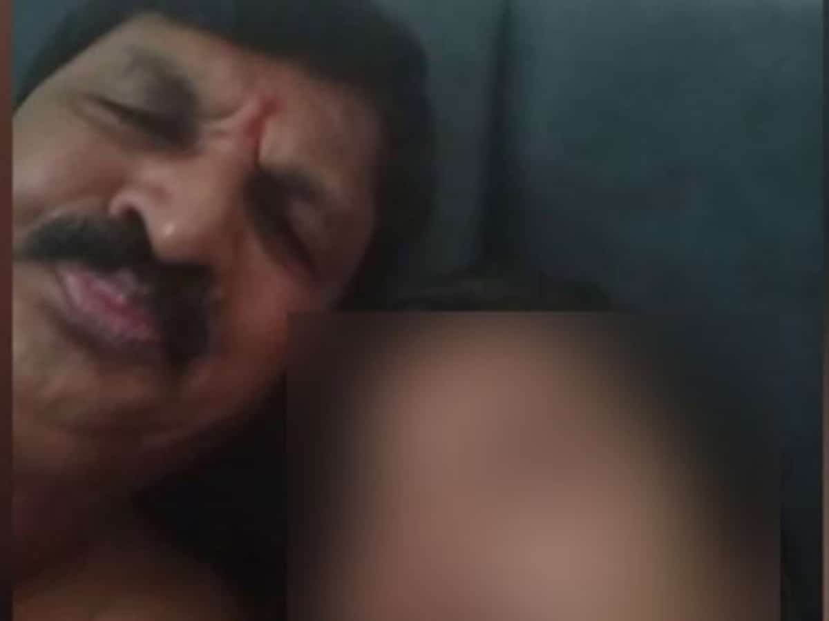 Gulte on X: A leaked sex tape has canceled the career of #Karnataka  ex-minister #RameshJarkiholi. Former CM #Kumaraswamy has said that the sex  tape was a result of a failed ₹5Cr. deal.