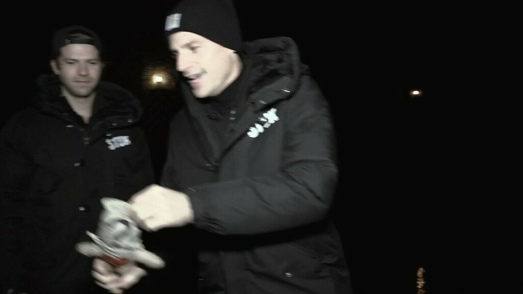 StukTV's tweet photo. Aflevering 1 van DE DROP staat NU ONLINE!! π¨
Ga snel kijken om erachter te komen wie van ons moet overnachten in het kasteel!! π»
#dedrop #stuktv #teamstuk #kasteeldoornenburg https://t.co/7p66O3pjBJ https://t.co/3gPfp0qUI0