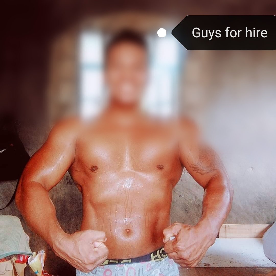 ForHire2021's tweet photo. Guy no. 9...bodybuilder daddy https://t.co/DCoyz4wFU0