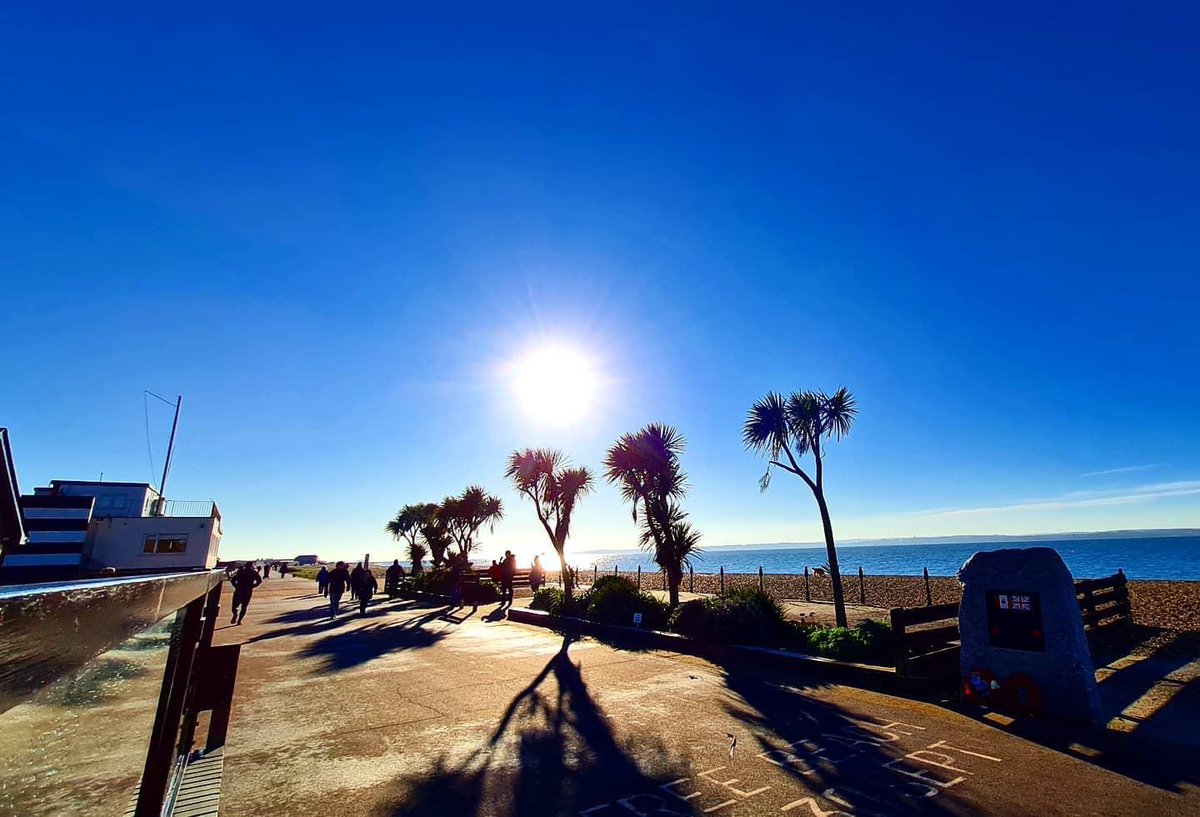 It’s glorious in #GosVegas. Who’s having #TheBreakfastClub for 1? Won’t be long b4 we’re back together at <a href="/BaysideCabin/">Bayside Cabin</a> enjoying a post run breakfast. The new team are excited to show us what they can do #keepitlocal #545RC Stay positive ☕️