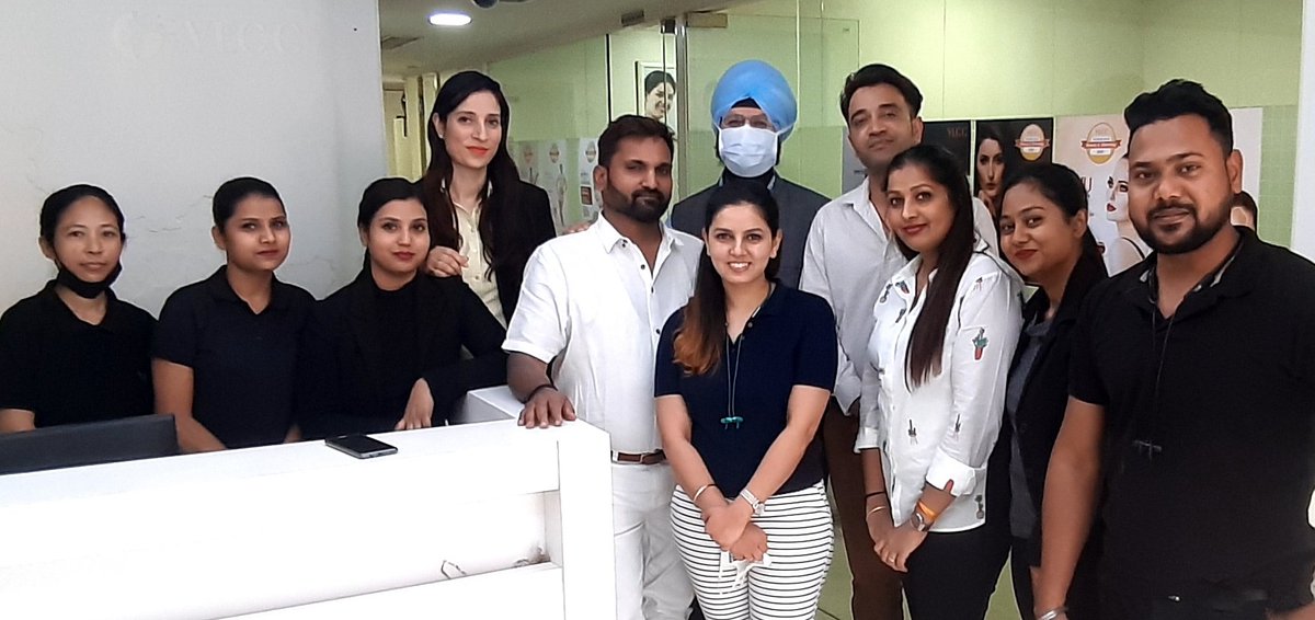 Always a pleasure to be in Kanpur where the love I recieve from our patrons undergoing aesthetic procedures is unparalleled. Here with my wonderful colleagues of VLCC Kanpur. #aestheticsurgeon #aestheticdoctor