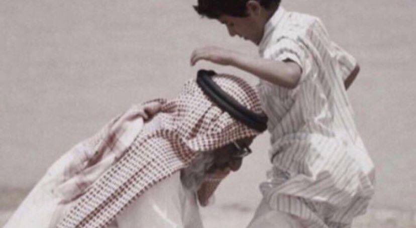 0j_2u's tweet photo. انا بعد حبه تايب من هوى الخفرات
وقلبي قفل باب المواليف من عقبه

احبه محبة . شايبٍ ذره بنيــات
وتالي العمر جاله وليد وتعلق به https://t.co/9IzhBFTkVz