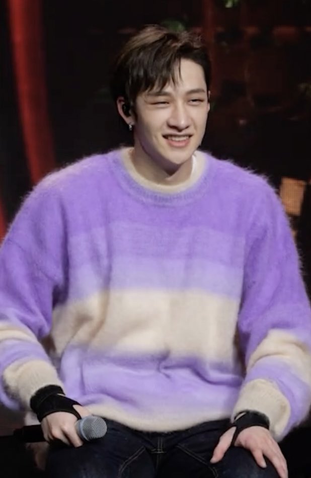 thrccracha's tweet photo. smiley bang chan in purple sweater ☹❤ https://t.co/4Qy5wcAWUr