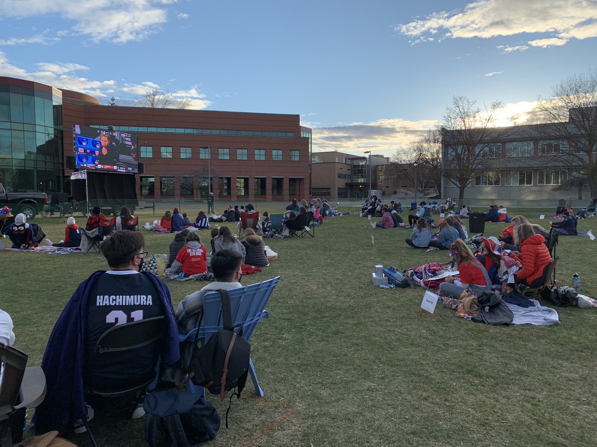 Imshelbymiller's tweet image. Pretty sweet day to be a Zag