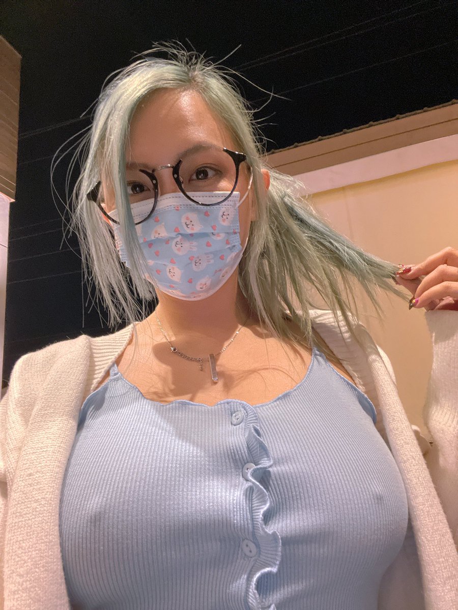 HSugarCookie's tweet photo. It���s a bit chilly tonight https://t.co/NjzQvFvl6q