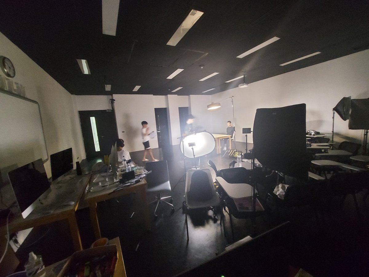 Mr Caleb Shaffer (@mrcalebs107) on Twitter photo Sunday Funday! <a href="/StAndrews_107/">St.Andrews 107</a>  IB Film year 13 students working hard as we get close to the end of the course. #teams107 #IBFilm #cognitaway Sunday Funday! <a href="/StAndrews_107/">St.Andrews 107</a>  IB Film year 13 students working hard as we get close to the end of the course. #teams107 #IBFilm #cognitaway
