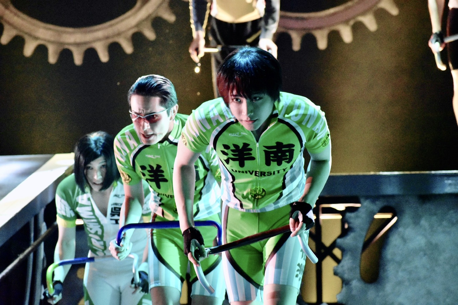 舞台 弱虫ペダル 3 21 日 12時公演もご観劇ありがとうございました 舞台 弱虫ペダル Spare Bike篇 Heroes では Webアンケートを実施しております ぜひ皆様のご感想をお聞かせください T Co 4f7dikjt2j 17時からは大阪千秋楽公演です