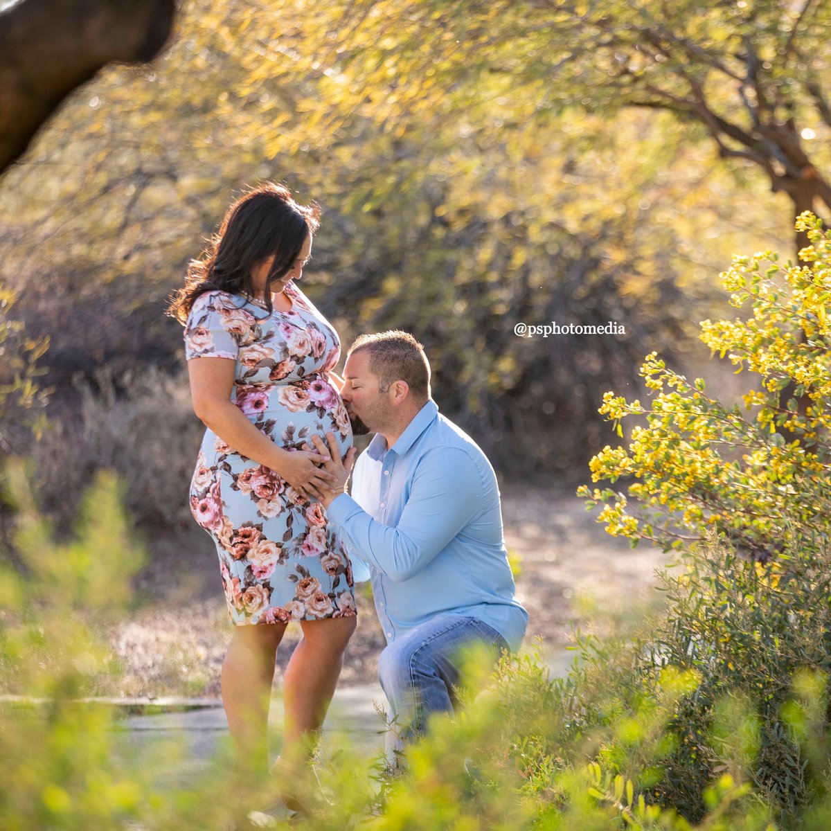 Kissing his baby dill!
.
.
.
.
#psphotomedia #photographer #photography #photos #pics #destinationphotographer #arizonaphotographer #californiaphotographer #maternity #maternitysession #maternityphotography #maternityphotographer #pregnant #preganancyphotos #pregnancysession