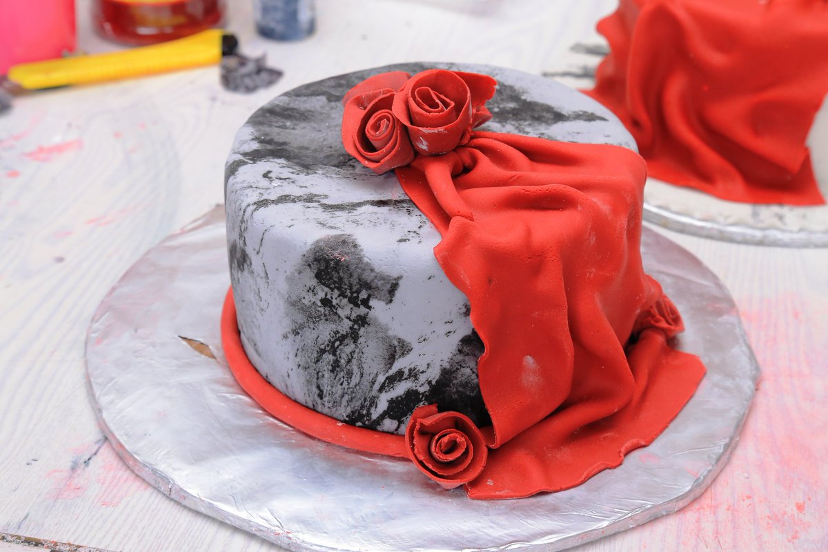 BakingAcademyUg's tweet photo. #highlevelcakedecorationclass
Call or Whatsapp us on 0757310583 / 0780372203 / 0754400134 / 0706740071.
#bakingtime #cakedecoration #decoration #cakedesign #cakedeco #cakedesigning #fondantcake #fondantart https://t.co/T19jNFy4xi