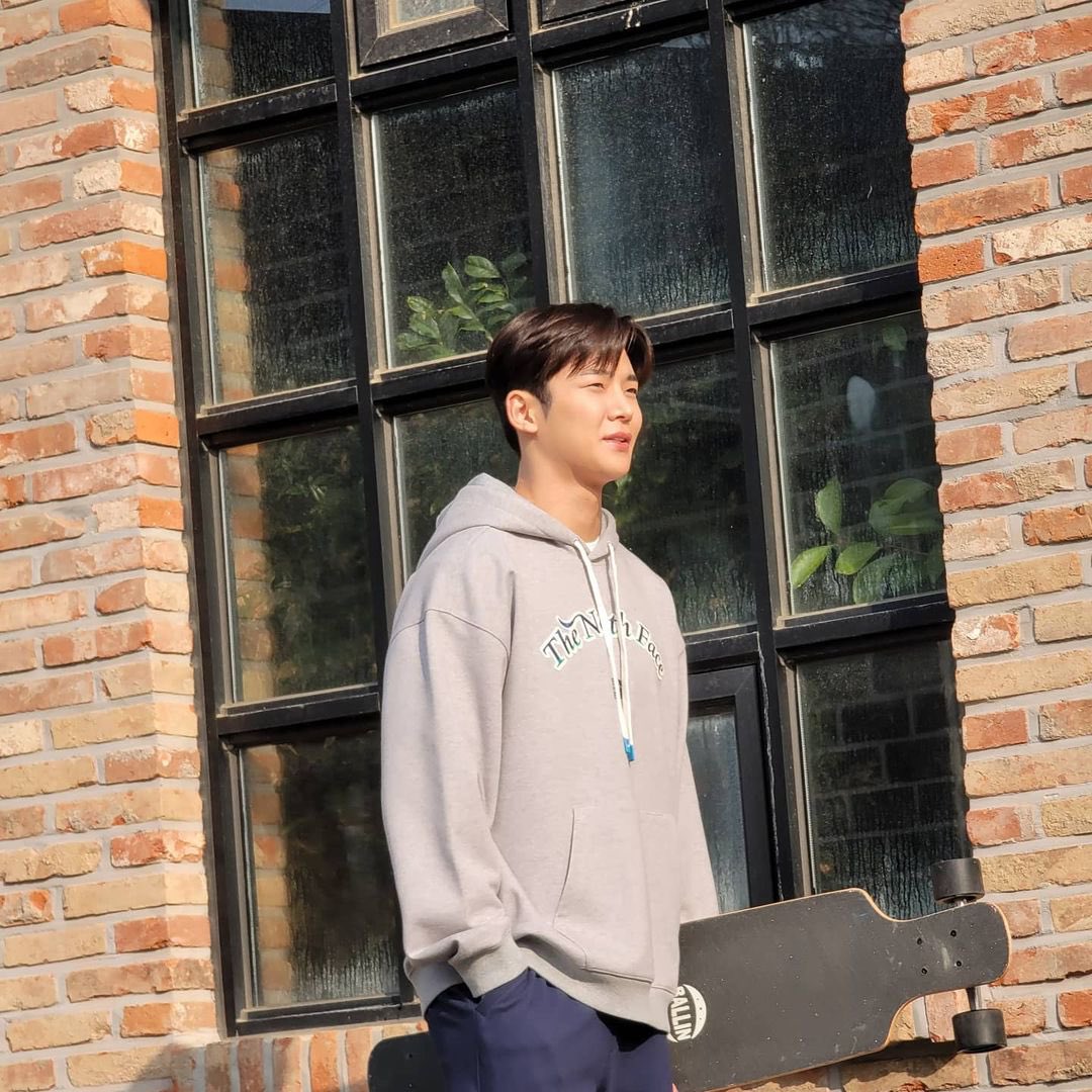 rowoon pics #sf9 tweet media