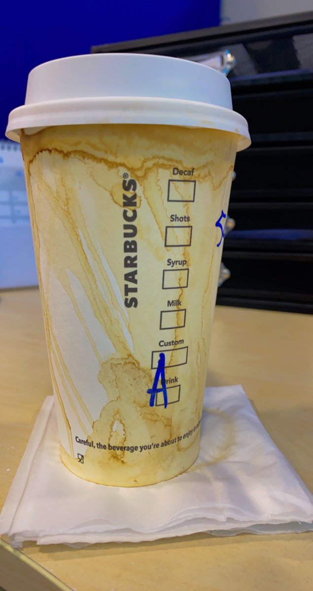 Mohd_alsa's tweet photo. I ordered coffee from @Starbucks , they called to inform me that the coffee fell so they reordered the coffee and delivered it to me , this pic is the second coffee , @Deliveroo_ae @Deliveroo you guys need to pay more  attention to your drivers in Kuwait !!!! https://t.co/NayVdKJA03