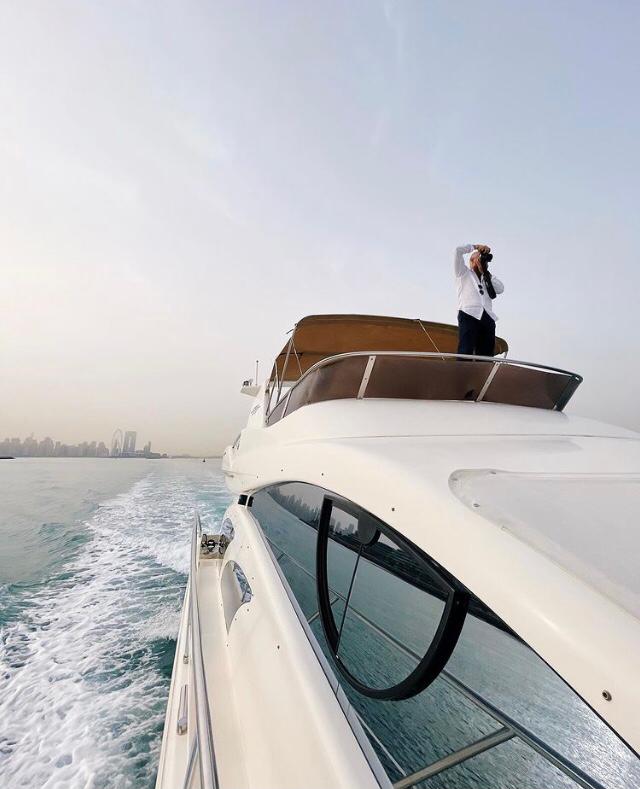 lsbcharter's tweet photo. Photo shooting on board Azimut 55 — a perfect boat to spend a family weekend or to cruise around Dubai’s famous sights. #lsb_charter_dubai 

🔔 Call/WhatsApp, DM or visit our website for bookings.

📲 +971 56 577 14 66

#dubai #visitdubai #mydubai #uae #dubailife #dubailifestyle https://t.co/o17ffCEb8I