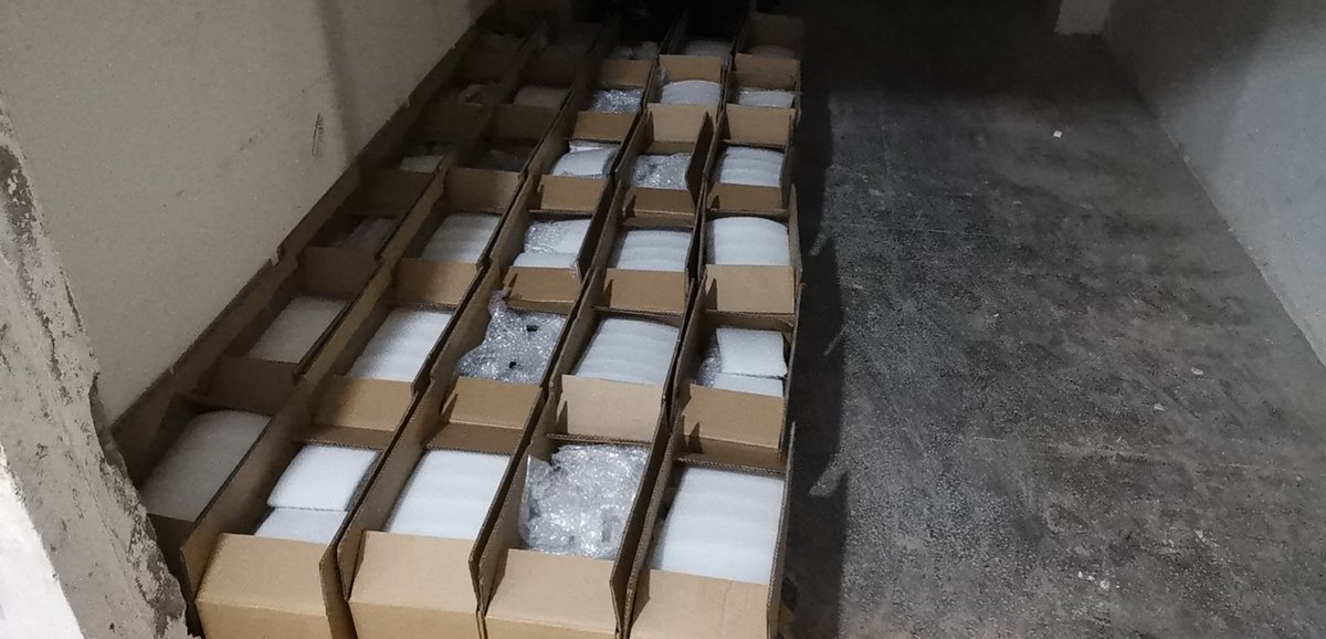 Lucbit_com's tweet photo. Crypto mining diary：

Today, all the stock miners in the mining farm are sent to the warehouse for testing, refurbishment and sorting.
#bitcoin #crypto https://t.co/PrBmDsgnXI