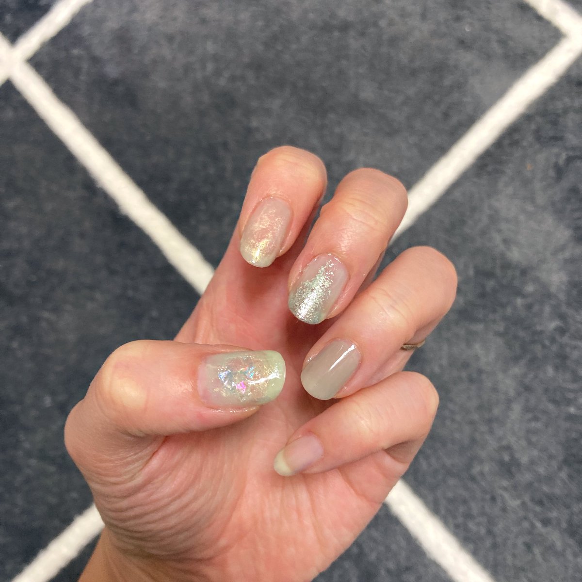 チダ いくじとネイル A Twitteren ちょっとためしにやってみた ネイルエス 翡翠鳥 Gina付録 セージ Jelly付録 パールホワイト コゼットジョリ ふゆほしぞらきよし 今日のネイル