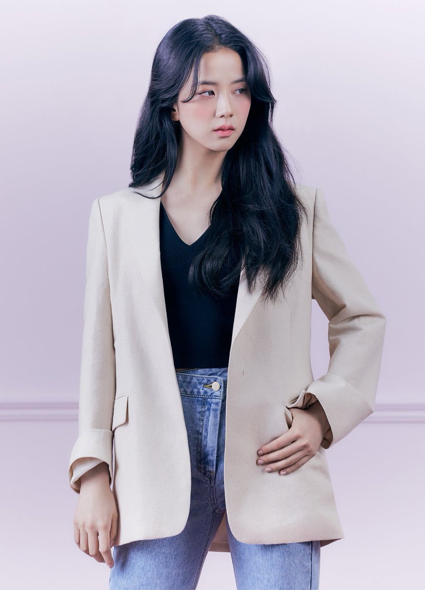 traybasteu's tweet photo. dari awal stan blackpink selalu dia yang jadi bias utama,walaupun sering oleng ke mem lain tapi dia selalu di hati❣ dari jisoo belajar banyak banget,aa sayang jisoo banyak banyak😍
FOREVER WITH JISOO
#Standjisoo #지수 https://t.co/xx66Z4yIPa