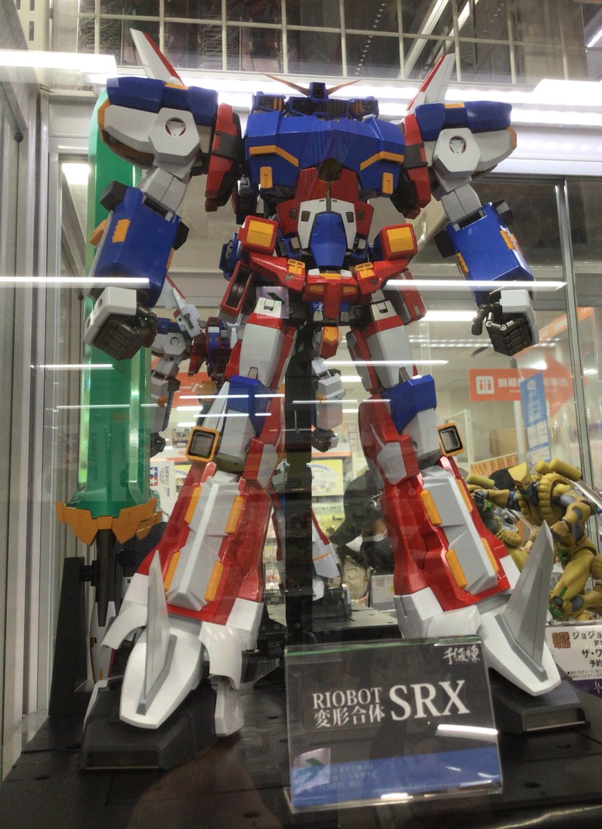 火鳥 ラジオ会館のあみあみ様にて千値練のsrxの展示見てきましたー 実物だとこれ絶対強いやつだというのが分かりますね 予約したので発売楽しみです 千値練 Srx スーパーロボット大戦og