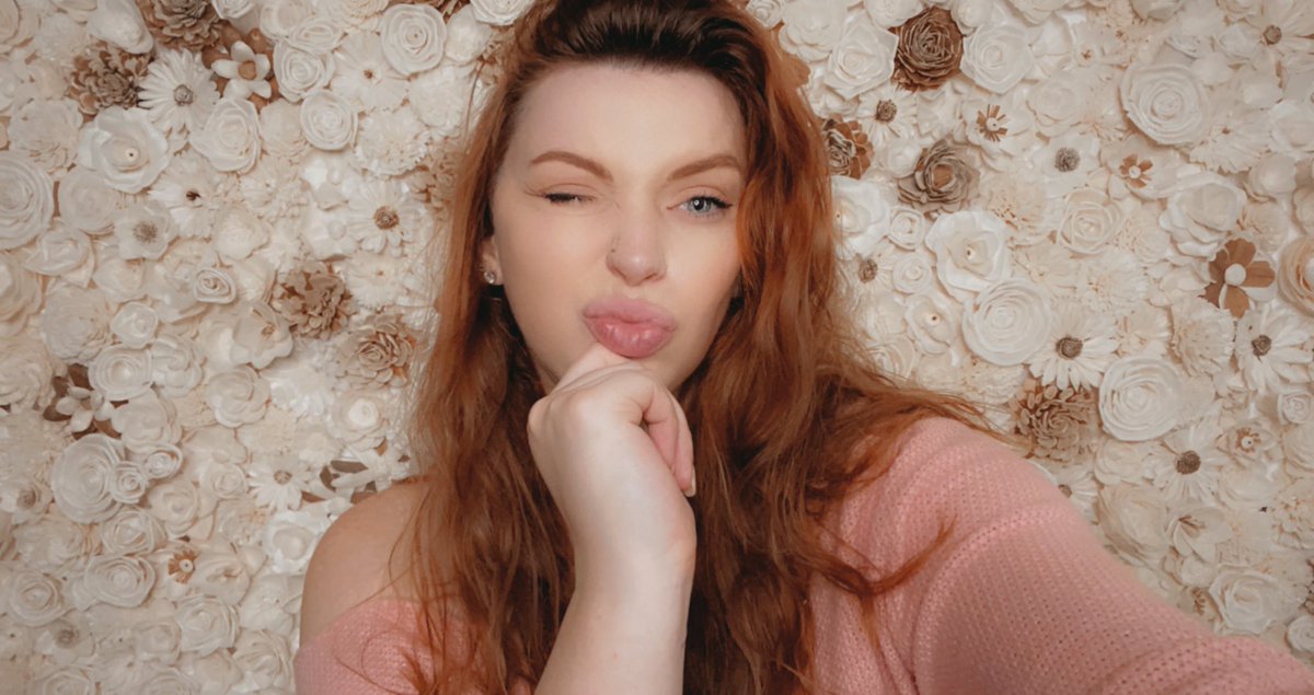 blabbyabby14's tweet photo. Where did I take these pictures? That’s that secret I’ll never tell. You know you love me. Xoxo https://t.co/QodWT2EVYJ