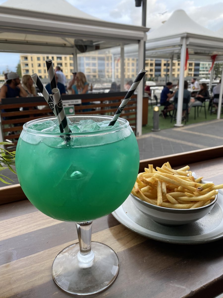 importexporttv's tweet photo. Thank God it’s Friday!
We at IETV love the concept of after-work drinks.
A fishbowl with a bowl of chips is definitely going to be on our menu today.
Happy weekending!
@AROMABABY1 @SophieKrantz What are you drinking?
#IETV #importing #exporting #importexporttv #TGIF https://t.co/4KFqSAVqWW